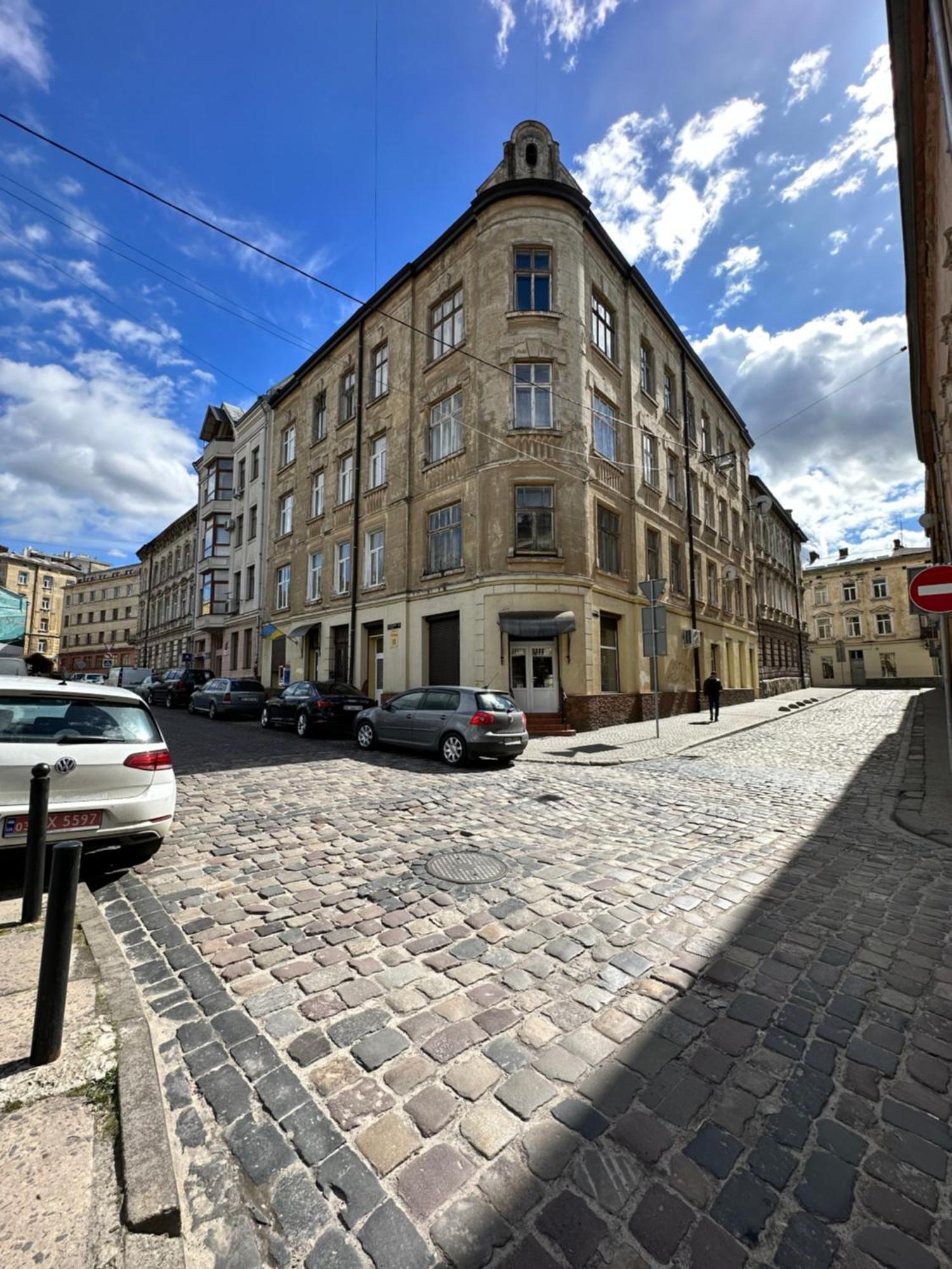Romantic Apartments - In The Center Of Lviv , King-Size Bed Exterior foto